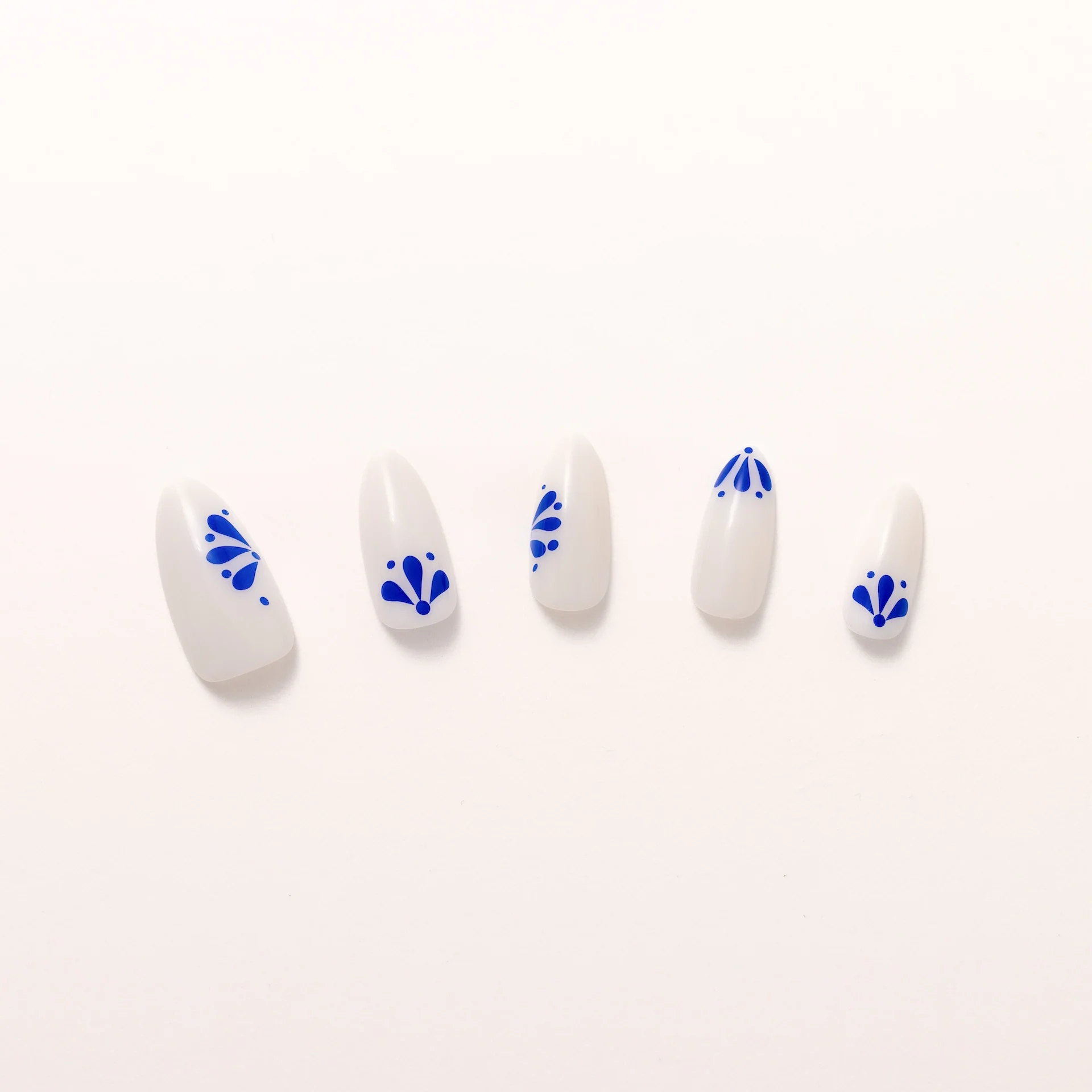 Blue Tulip - Image 3