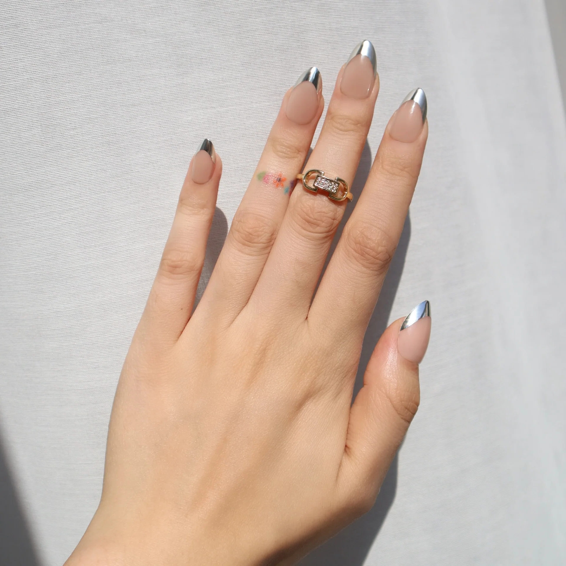 Silver Tip - Image 2